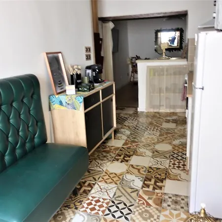 Maison Avec Justice Sur *